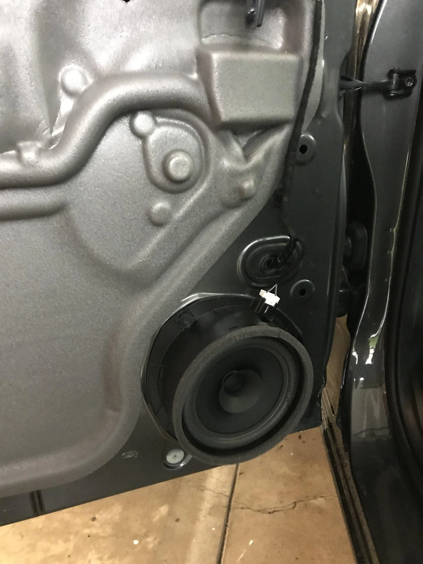 Ford ranger rear speaker size